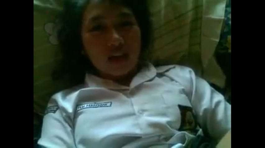 Bokep SMA Masih Pakai Seragam Udah Di Entot Aja Sama Pacar