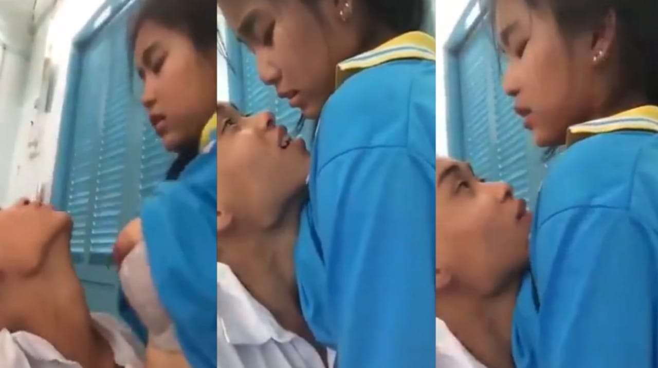 Bokep SMP Abg Ngewe Hisap Toket di Kelas Baju Olahraga