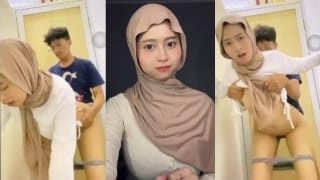 Bokep Indo Viral Tiktokers Amalia Mutya Ngentot Di Toilet Kampus