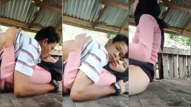 Bokep Indo ABG Hijab Viral Pacaran Mesum Ngewe Di Gubuk