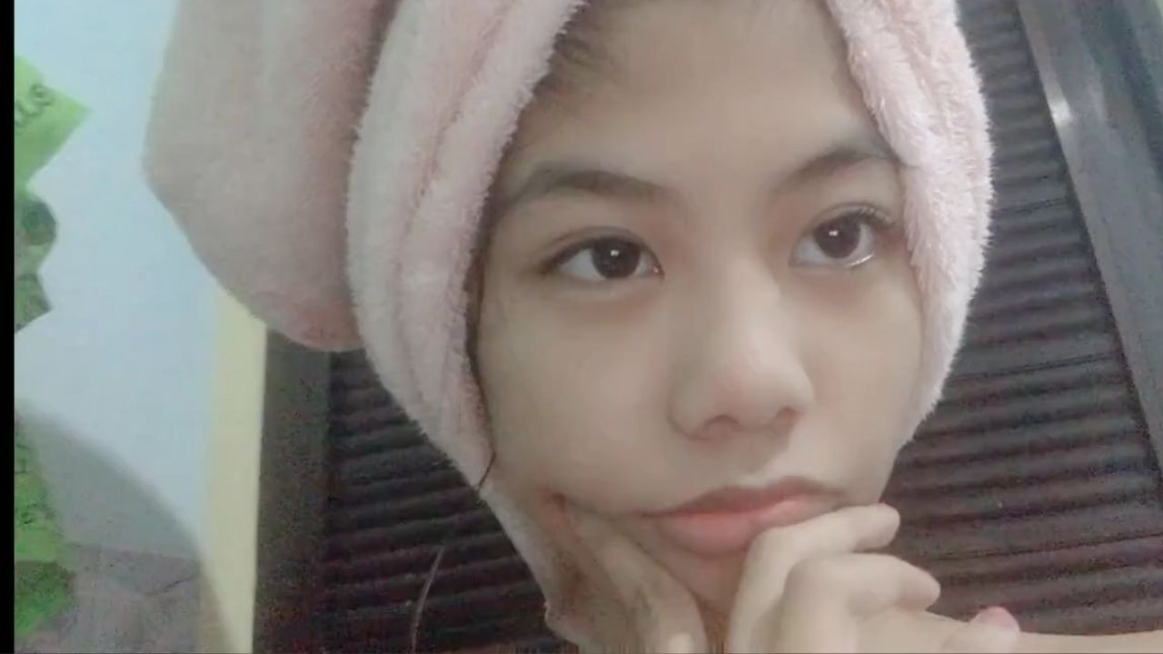 Bokep SMP Auliya ABG Cantik Unyu Pamer Toket Habis Mandi